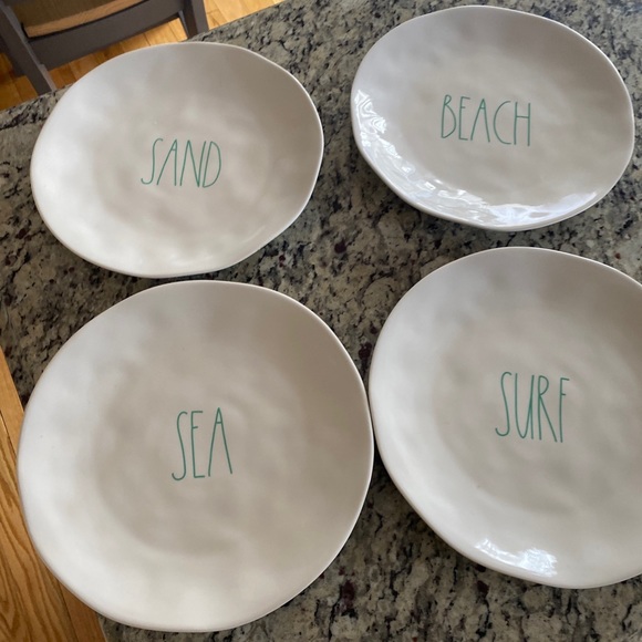 Rae Dunn Dining Rae Dunn Dinner Plates Melamine Plastic Beach Surf